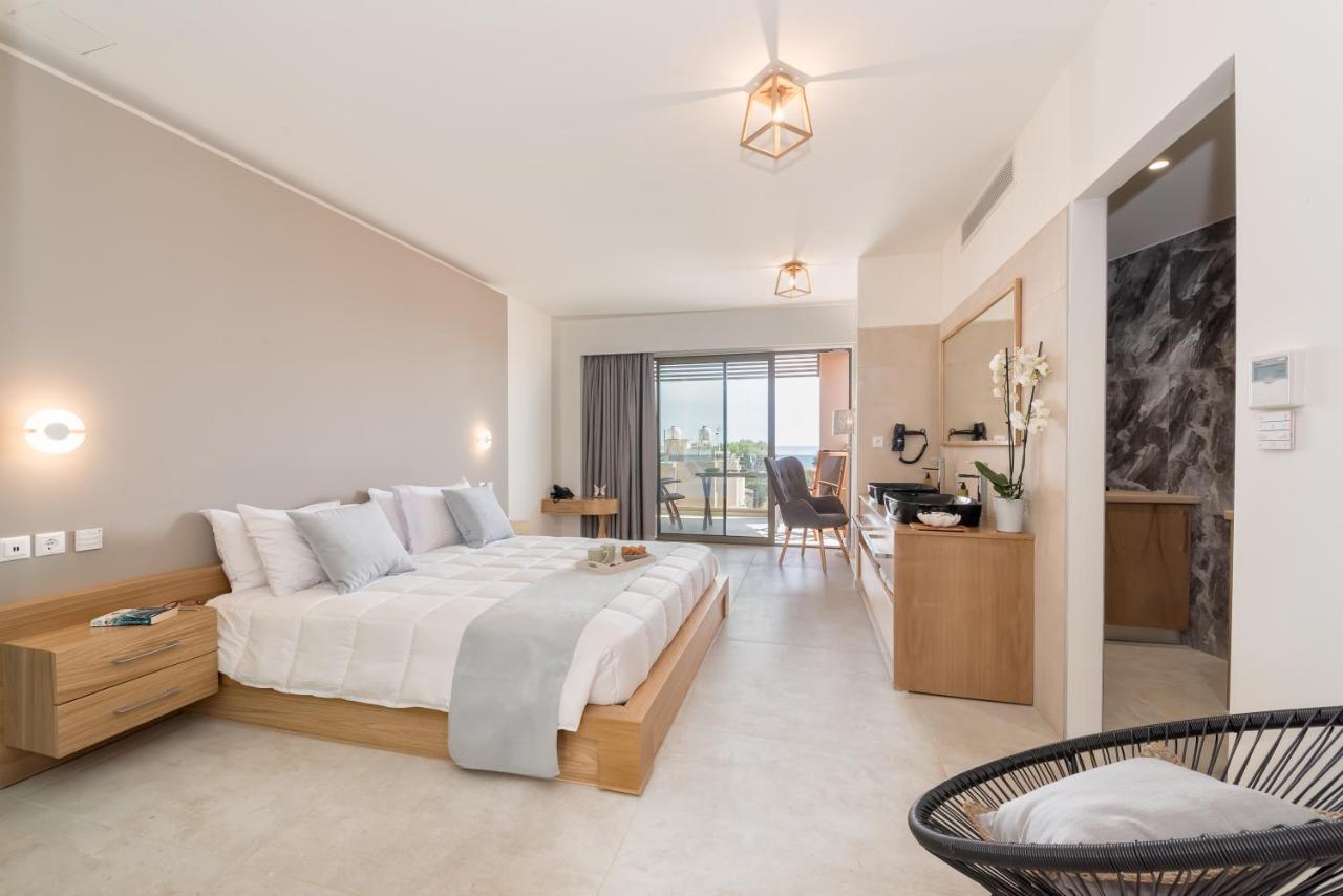 Lilium Luxury Suites Agia Marina Eksteriør billede